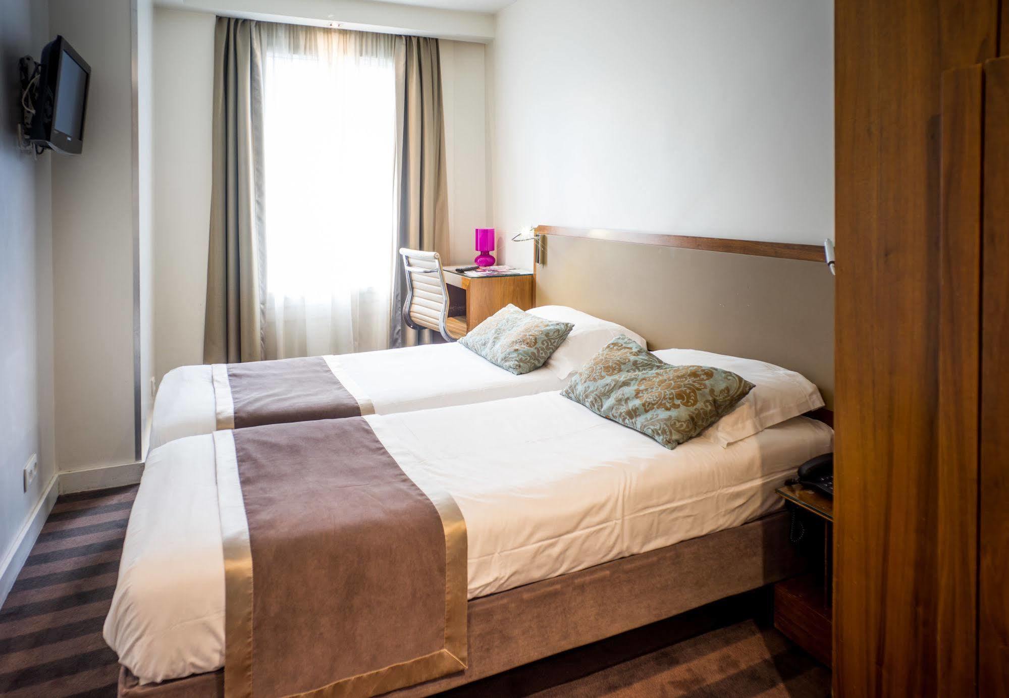 Art Hotel Παρίσι Εξωτερικό φωτογραφία